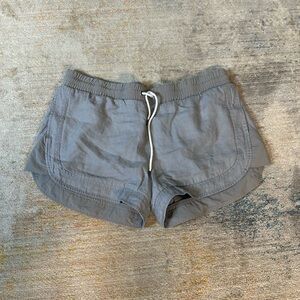 Athleta Bali Linen Shorts Gray sz. 16 EUC